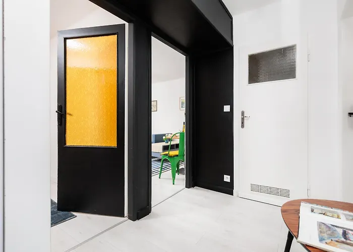 Quiet Quarter - By Upstairs * Krakov