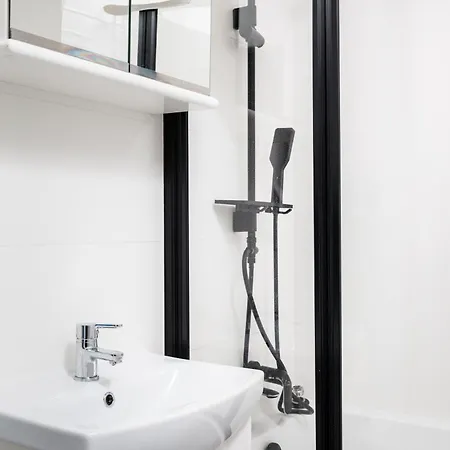 Quiet Quarter - By Upstairs Krakkó