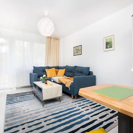 Apartman Quiet Quarter - By Upstairs *