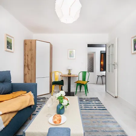 Quiet Quarter - By Upstairs * Kraków